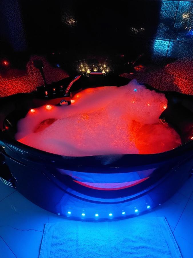 Mp Apartament Bialystok Jacuzzi ภายนอก รูปภาพ